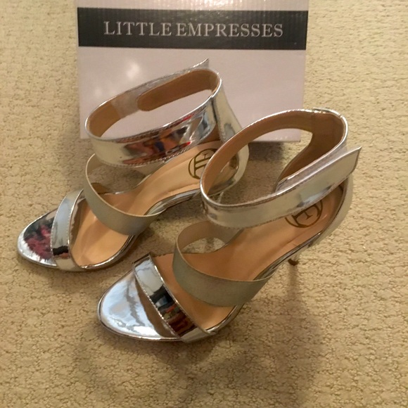 Little Empresses Silver Heeled Sandals - Picture 10 of 13